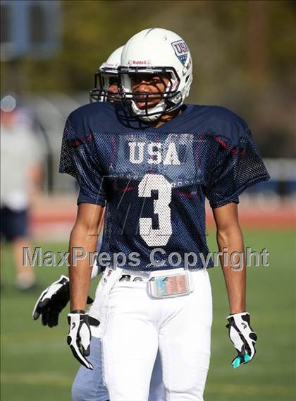 Thumbnail 1 in IFAF Team USA Practice photogallery.