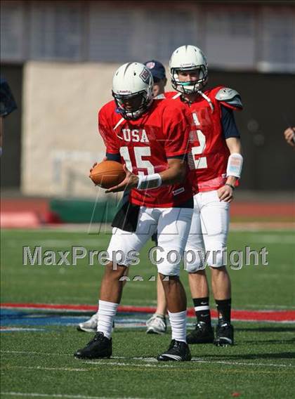 Thumbnail 1 in IFAF Team USA Practice photogallery.