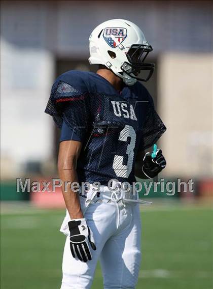 Thumbnail 3 in IFAF Team USA Practice photogallery.
