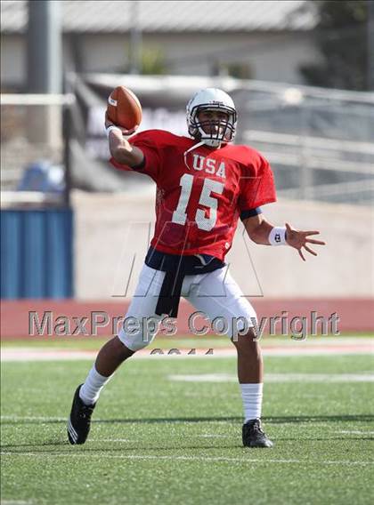 Thumbnail 2 in IFAF Team USA Practice photogallery.