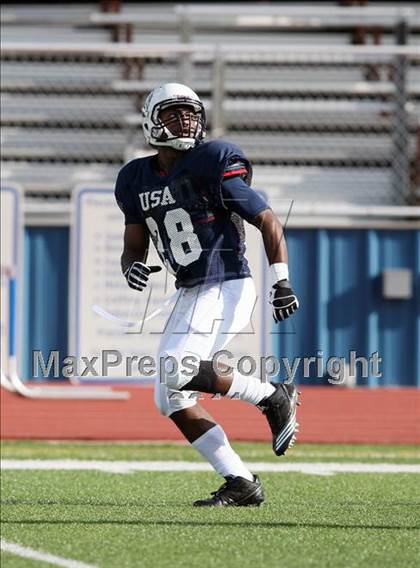 Thumbnail 2 in IFAF Team USA Practice photogallery.