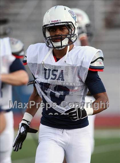 Thumbnail 2 in IFAF Team USA Practice photogallery.