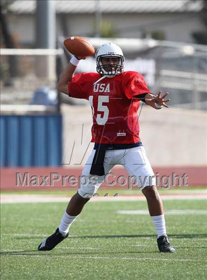 Thumbnail 1 in IFAF Team USA Practice photogallery.