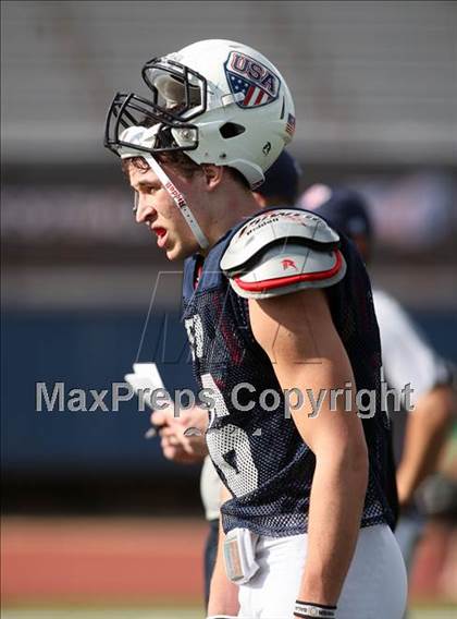 Thumbnail 3 in IFAF Team USA Practice photogallery.