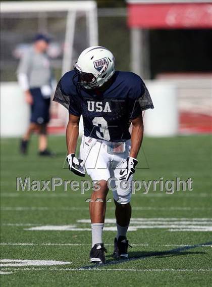 Thumbnail 1 in IFAF Team USA Practice photogallery.