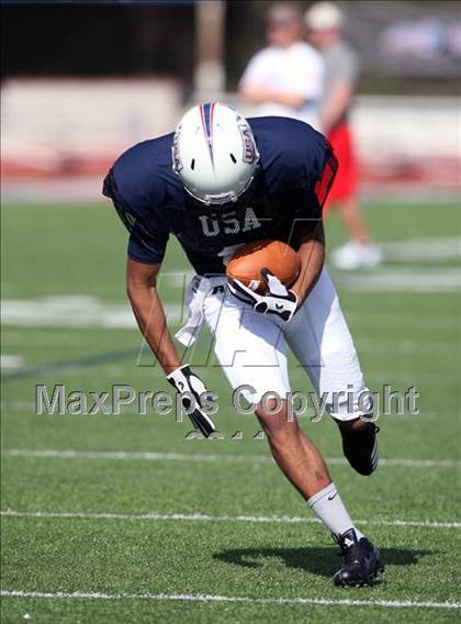 Thumbnail 1 in IFAF Team USA Practice photogallery.