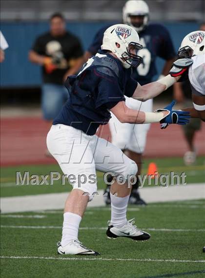 Thumbnail 3 in IFAF Team USA Practice photogallery.