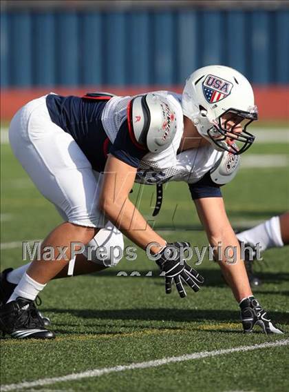 Thumbnail 3 in IFAF Team USA Practice photogallery.