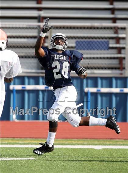 Thumbnail 2 in IFAF Team USA Practice photogallery.