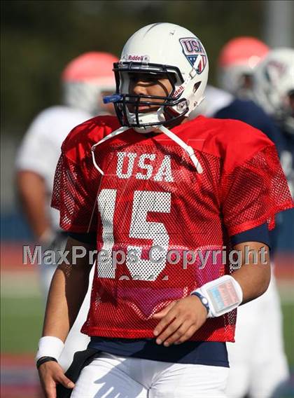 Thumbnail 1 in IFAF Team USA Practice photogallery.