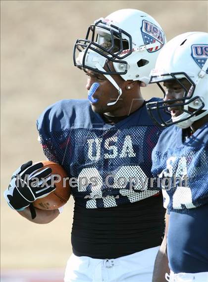 Thumbnail 2 in IFAF Team USA Practice photogallery.