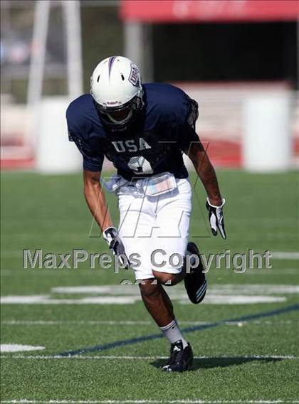 Thumbnail 2 in IFAF Team USA Practice photogallery.