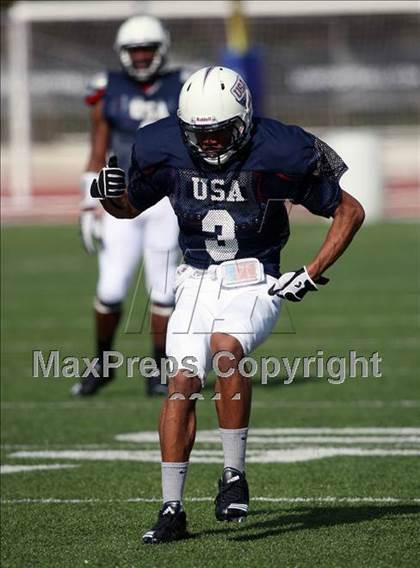 Thumbnail 2 in IFAF Team USA Practice photogallery.