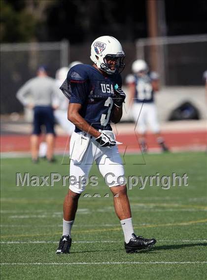 Thumbnail 3 in IFAF Team USA Practice photogallery.