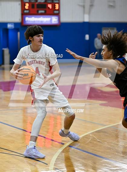 Thumbnail 3 in Northside Christian vs Osceola  (SunBash Tourney) photogallery.