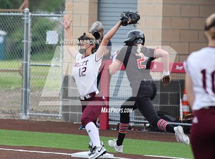 Thumbnail 1 in Rockwall-Heath vs Rowlett (UIL Region 2  Bi District) photogallery.