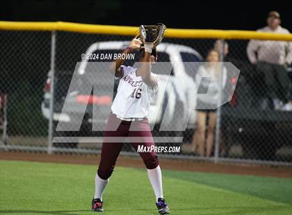 Thumbnail 3 in Rockwall-Heath vs Rowlett (UIL Region 2  Bi District) photogallery.