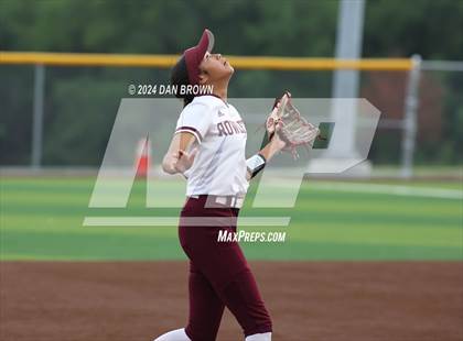 Thumbnail 2 in Rockwall-Heath vs Rowlett (UIL Region 2  Bi District) photogallery.