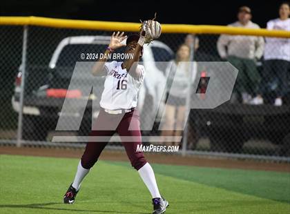 Thumbnail 2 in Rockwall-Heath vs Rowlett (UIL Region 2  Bi District) photogallery.