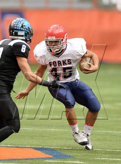 Thumbnail 3 in Rye Neck vs. Chenango Forks (NYSPHSAA Class C Final) photogallery.