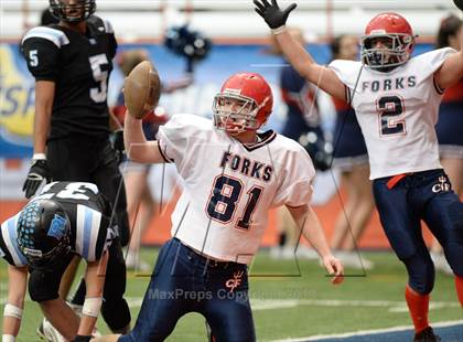 Thumbnail 1 in Rye Neck vs. Chenango Forks (NYSPHSAA Class C Final) photogallery.