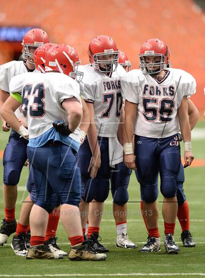Thumbnail 1 in Rye Neck vs. Chenango Forks (NYSPHSAA Class C Final) photogallery.