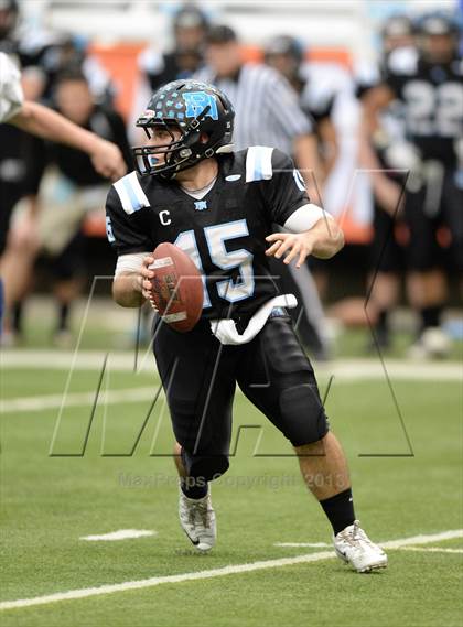 Thumbnail 1 in Rye Neck vs. Chenango Forks (NYSPHSAA Class C Final) photogallery.