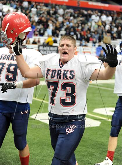 Thumbnail 3 in Rye Neck vs. Chenango Forks (NYSPHSAA Class C Final) photogallery.