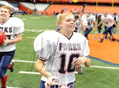 Thumbnail 3 in Rye Neck vs. Chenango Forks (NYSPHSAA Class C Final) photogallery.