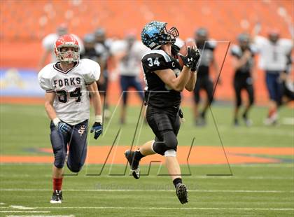 Thumbnail 1 in Rye Neck vs. Chenango Forks (NYSPHSAA Class C Final) photogallery.