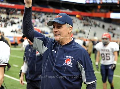 Thumbnail 1 in Rye Neck vs. Chenango Forks (NYSPHSAA Class C Final) photogallery.