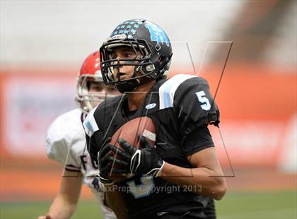 Thumbnail 3 in Rye Neck vs. Chenango Forks (NYSPHSAA Class C Final) photogallery.