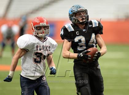 Thumbnail 3 in Rye Neck vs. Chenango Forks (NYSPHSAA Class C Final) photogallery.