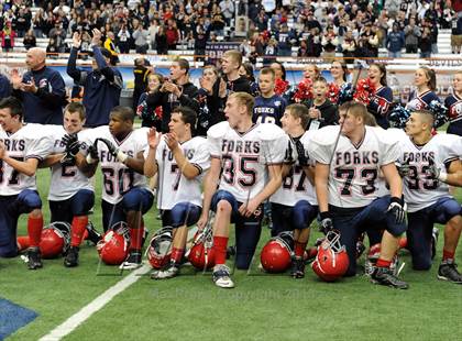 Thumbnail 2 in Rye Neck vs. Chenango Forks (NYSPHSAA Class C Final) photogallery.