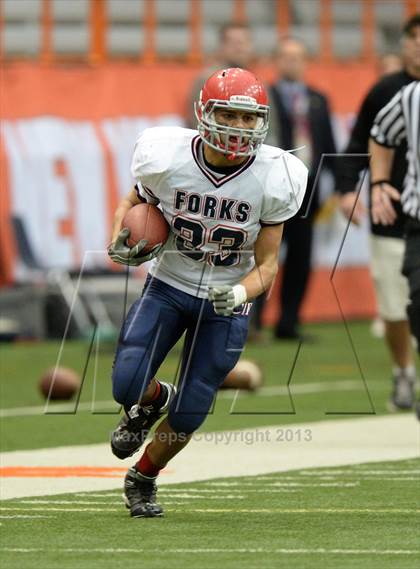Thumbnail 3 in Rye Neck vs. Chenango Forks (NYSPHSAA Class C Final) photogallery.