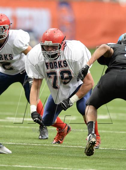Thumbnail 3 in Rye Neck vs. Chenango Forks (NYSPHSAA Class C Final) photogallery.