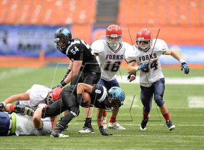 Thumbnail 1 in Rye Neck vs. Chenango Forks (NYSPHSAA Class C Final) photogallery.