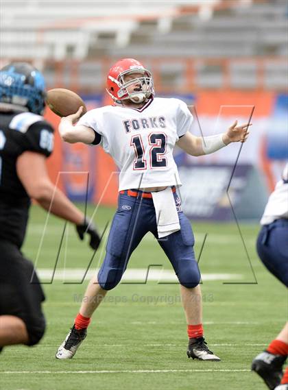 Thumbnail 2 in Rye Neck vs. Chenango Forks (NYSPHSAA Class C Final) photogallery.