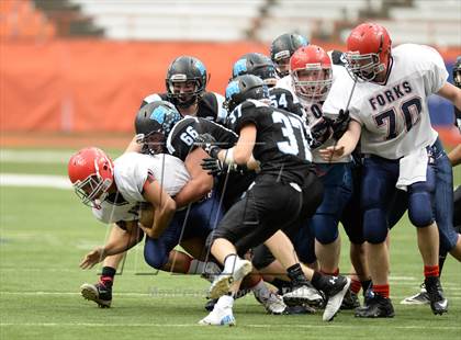 Thumbnail 3 in Rye Neck vs. Chenango Forks (NYSPHSAA Class C Final) photogallery.