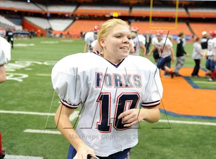 Thumbnail 1 in Rye Neck vs. Chenango Forks (NYSPHSAA Class C Final) photogallery.