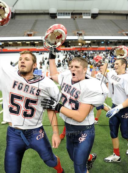 Thumbnail 1 in Rye Neck vs. Chenango Forks (NYSPHSAA Class C Final) photogallery.