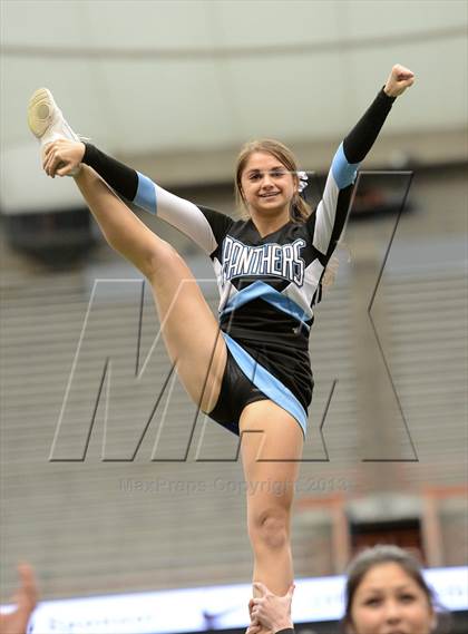 Thumbnail 2 in Rye Neck vs. Chenango Forks (NYSPHSAA Class C Final) photogallery.