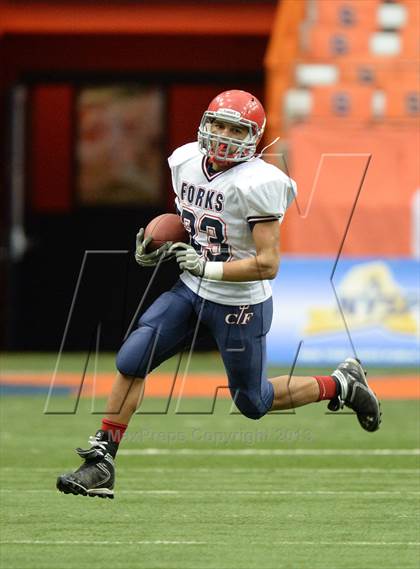 Thumbnail 3 in Rye Neck vs. Chenango Forks (NYSPHSAA Class C Final) photogallery.