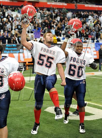 Thumbnail 3 in Rye Neck vs. Chenango Forks (NYSPHSAA Class C Final) photogallery.