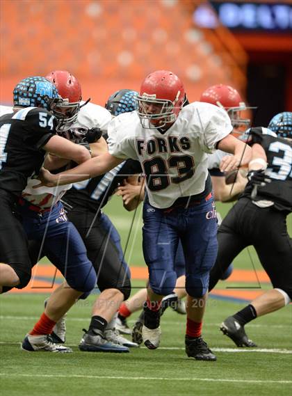 Thumbnail 2 in Rye Neck vs. Chenango Forks (NYSPHSAA Class C Final) photogallery.