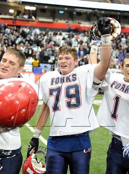 Thumbnail 3 in Rye Neck vs. Chenango Forks (NYSPHSAA Class C Final) photogallery.