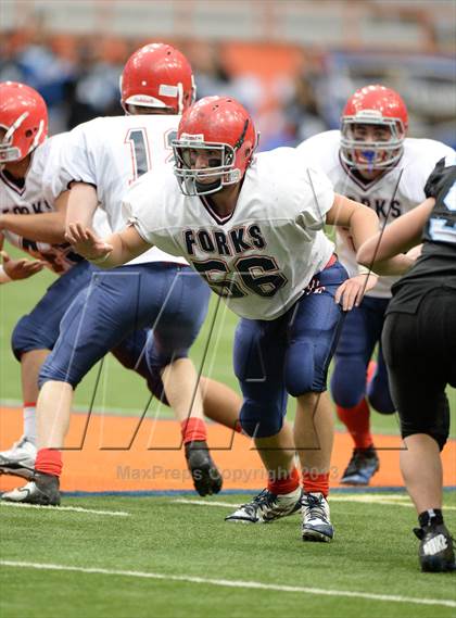 Thumbnail 1 in Rye Neck vs. Chenango Forks (NYSPHSAA Class C Final) photogallery.