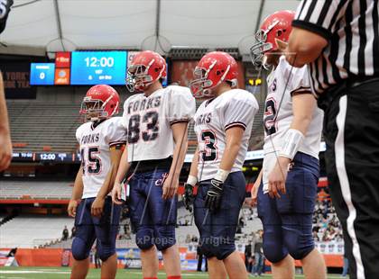 Thumbnail 1 in Rye Neck vs. Chenango Forks (NYSPHSAA Class C Final) photogallery.