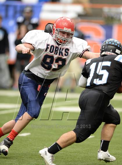 Thumbnail 2 in Rye Neck vs. Chenango Forks (NYSPHSAA Class C Final) photogallery.