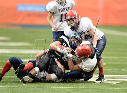Thumbnail 2 in Rye Neck vs. Chenango Forks (NYSPHSAA Class C Final) photogallery.